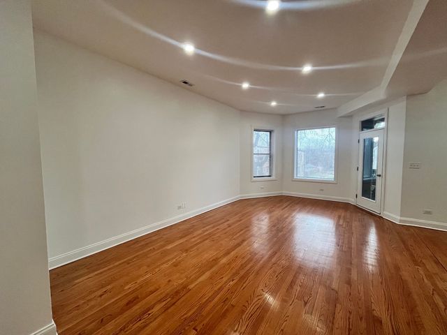 5172 S Michigan Avenue 2, Chicago, IL 60615