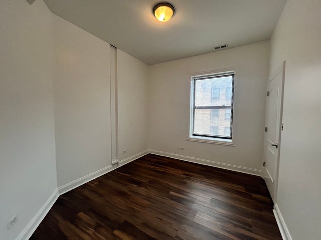 5172 S Michigan Avenue 2, Chicago, IL 60615