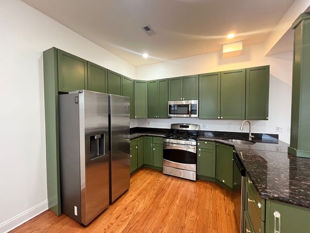 5172 S Michigan Avenue 2, Chicago, IL 60615