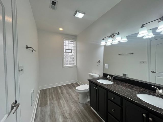 5172 S Michigan Avenue 2, Chicago, IL 60615