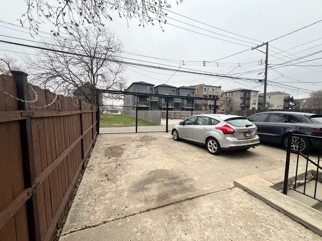 5172 S Michigan Avenue 2, Chicago, IL 60615