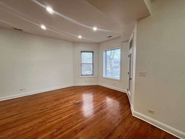 5172 S Michigan Avenue 2, Chicago, IL 60615