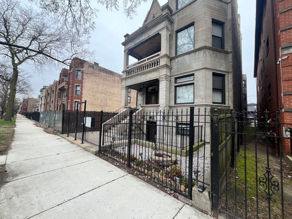 5172 S Michigan Avenue 2, Chicago, IL 60615