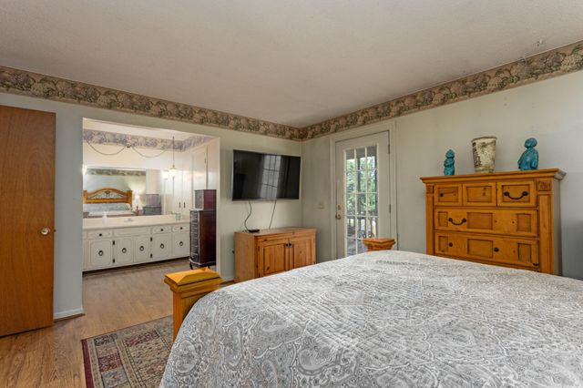 2101 Crown Court Lane, Chattanooga, TN 37421