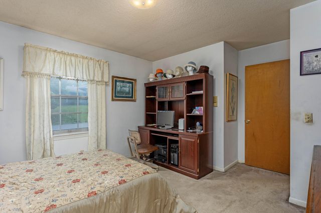 2101 Crown Court Lane, Chattanooga, TN 37421
