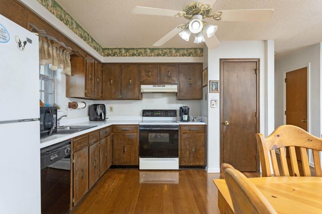 2101 Crown Court Lane, Chattanooga, TN 37421