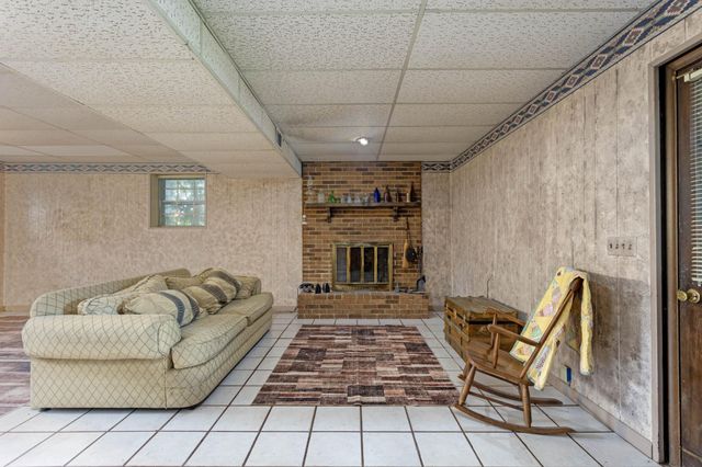 2101 Crown Court Lane, Chattanooga, TN 37421