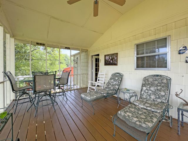 2101 Crown Court Lane, Chattanooga, TN 37421
