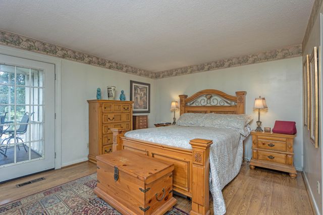2101 Crown Court Lane, Chattanooga, TN 37421