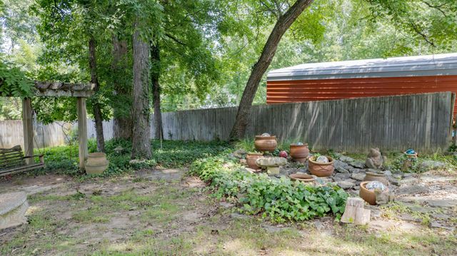 2101 Crown Court Lane, Chattanooga, TN 37421