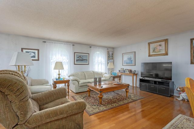 2101 Crown Court Lane, Chattanooga, TN 37421