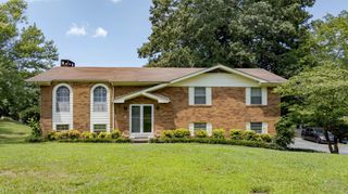 2101 Crown Court Lane, Chattanooga, TN 37421