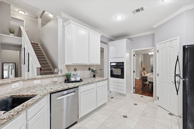 5573 Seabury Drive, Fort Worth, TX 76137