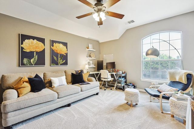 5573 Seabury Drive, Fort Worth, TX 76137