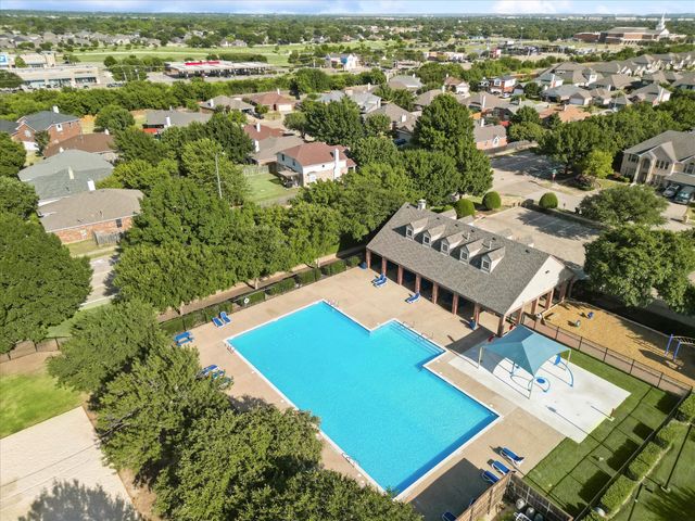 5573 Seabury Drive, Fort Worth, TX 76137