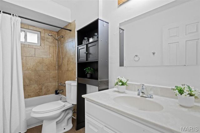 1680 Clover Lane, Florissant, MO 63031