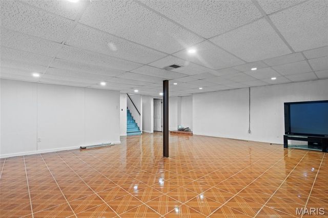 1680 Clover Lane, Florissant, MO 63031