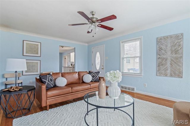 1680 Clover Lane, Florissant, MO 63031