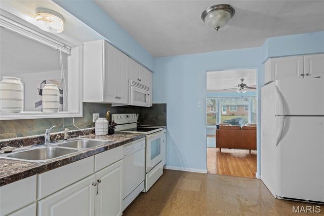 1680 Clover Lane, Florissant, MO 63031