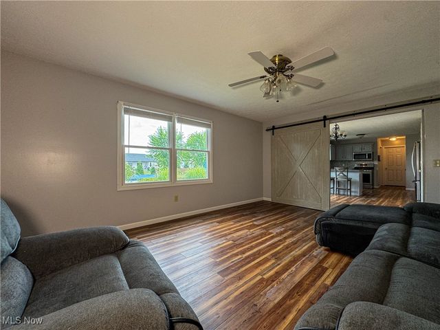 4940 E Calla Road, New Middletown, OH 44442