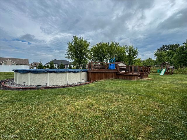 4940 E Calla Road, New Middletown, OH 44442
