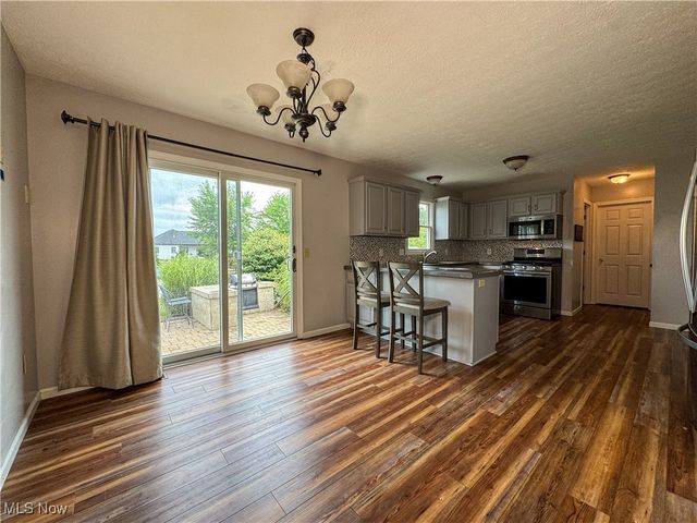 4940 E Calla Road, New Middletown, OH 44442