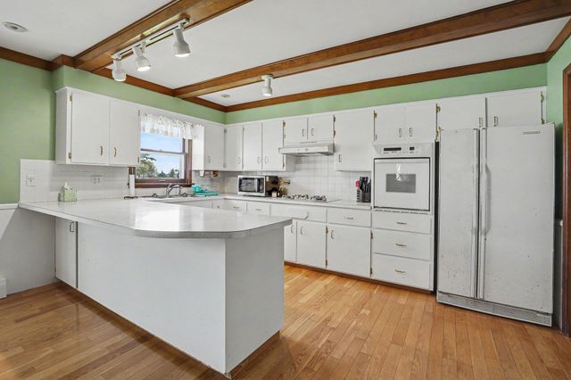 4925 W Freeland Rd Road, Saginaw, MI 48604