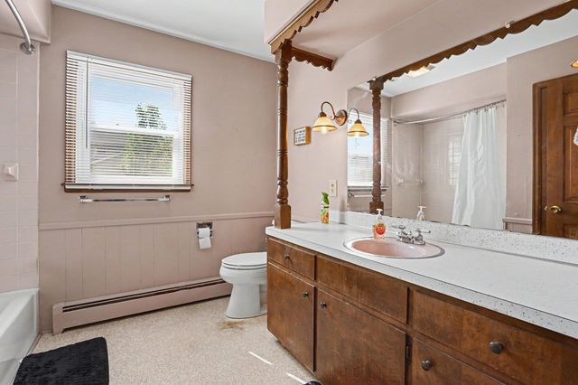 4925 W Freeland Rd Road, Saginaw, MI 48604
