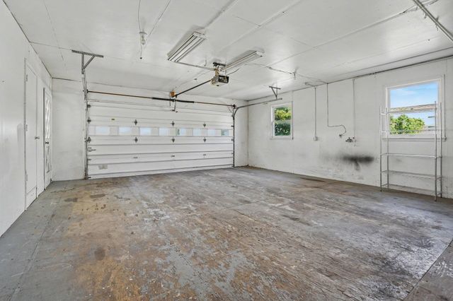 4925 W Freeland Rd Road, Saginaw, MI 48604