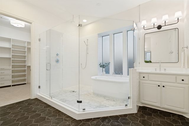 941 Sir Constantine Drive, Lewisville, TX 75056
