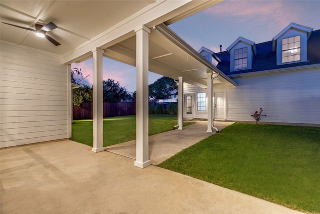 941 Sir Constantine Drive, Lewisville, TX 75056