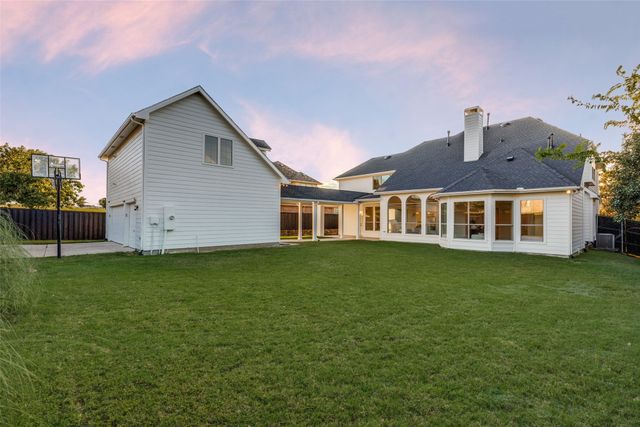 941 Sir Constantine Drive, Lewisville, TX 75056