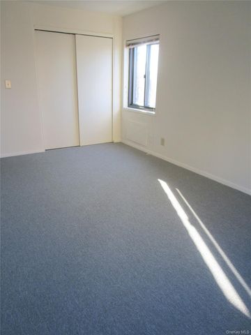 680 N Terrace Avenue 2D, Mount Vernon, NY 10552