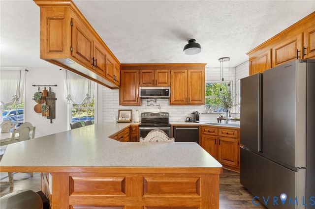 8136 Warriner Rd, Richmond, VA 23231