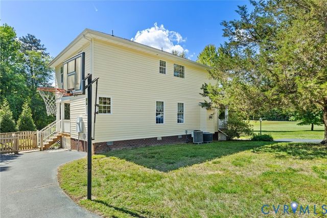 8136 Warriner Rd, Richmond, VA 23231