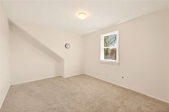 129 Wyndham Road, Rochester, NY 14612