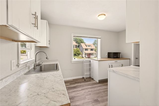 129 Wyndham Road, Rochester, NY 14612