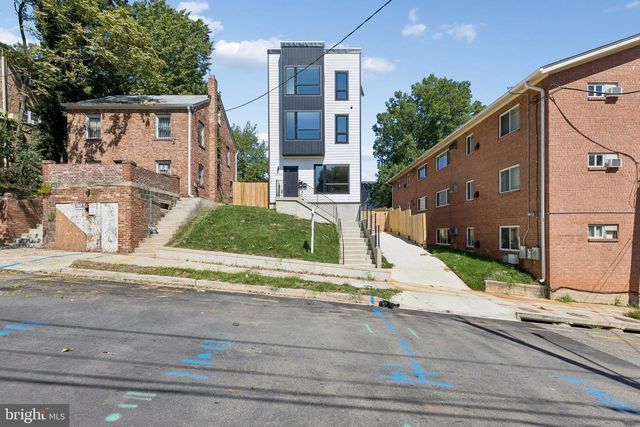 5046 ASTOR PL SE, Washington, DC 20019