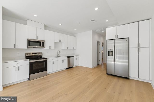 5046 ASTOR PL SE, Washington, DC 20019