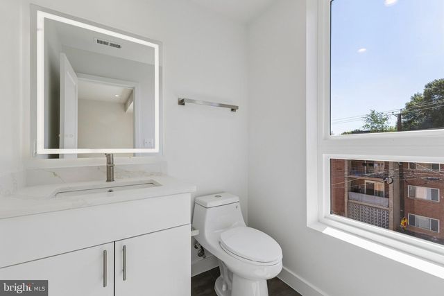 5046 ASTOR PL SE, Washington, DC 20019