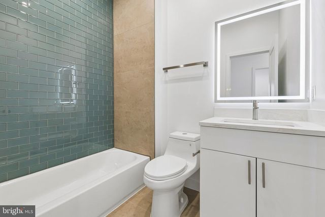 5046 ASTOR PL SE, Washington, DC 20019
