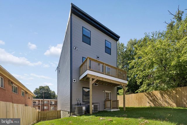5046 ASTOR PL SE, Washington, DC 20019