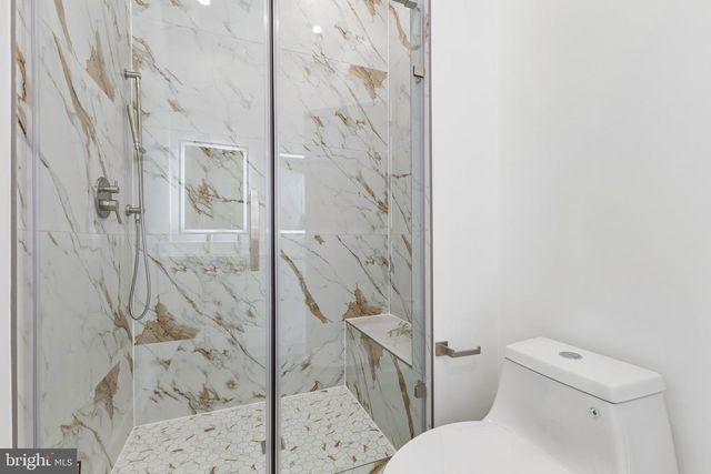 5046 ASTOR PL SE, Washington, DC 20019