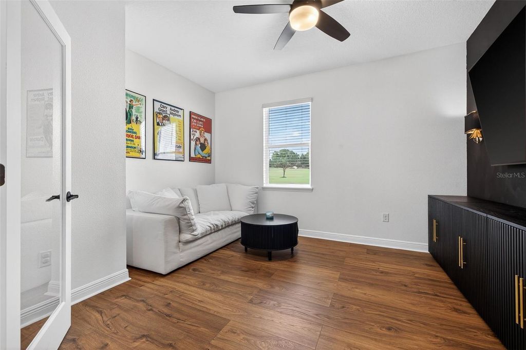 Image 18 of property listing at 10913 HONOR ROAD, Tampa, FL 33625