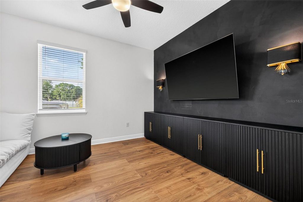 Image 19 of property listing at 10913 HONOR ROAD, Tampa, FL 33625