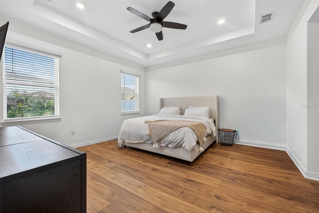 Image 21 of property listing at 10913 HONOR ROAD, Tampa, FL 33625