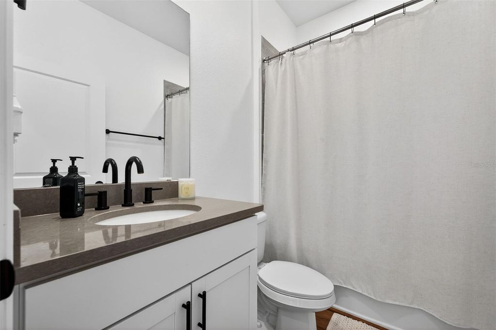 Image 27 of property listing at 10913 HONOR ROAD, Tampa, FL 33625