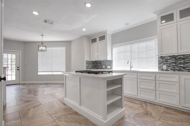 14010 Lakewood Crossing Boulevard, Houston, TX 77070