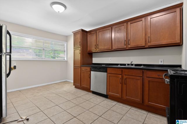 5760 KING DRIVE, Birmingham, AL 35228