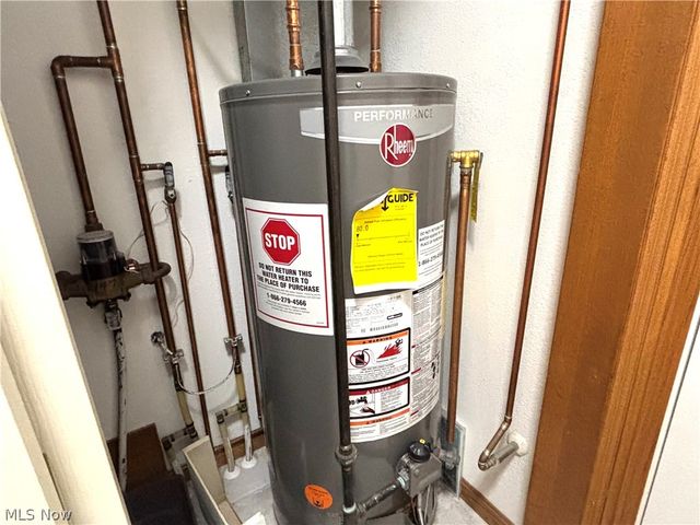 147 Village Court, Columbiana, OH 44408